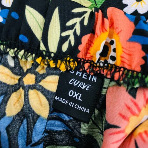 Shein Curve Colorful Variety Of Flowers Print Ruffle Strap Sleeves Tank Top 0XL - Picture 8 of 8